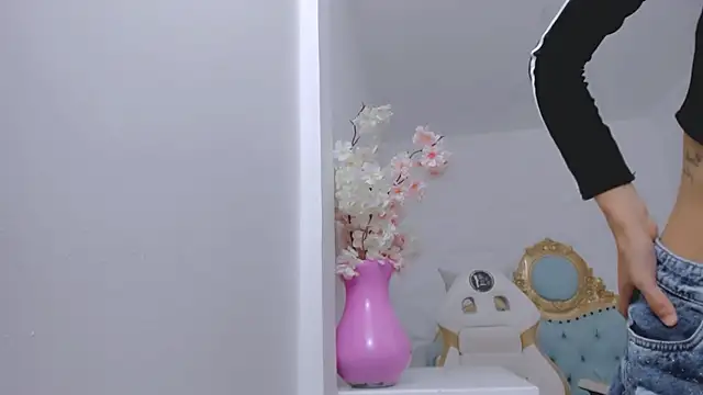 Chat XXX ao vivo de eimy_skinny_