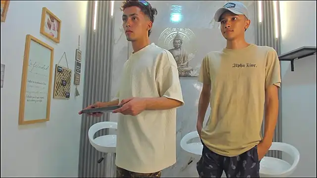 VERY_HOT_GUYS Obrolan Langsung XXX