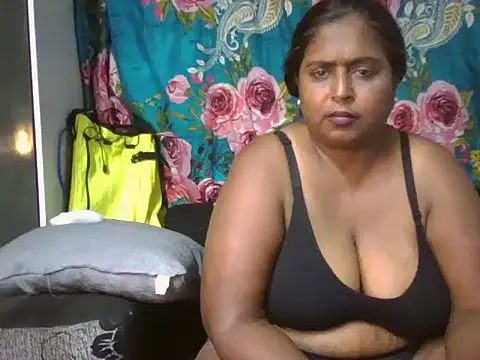 Indianhoney58 Live XXX-Chat