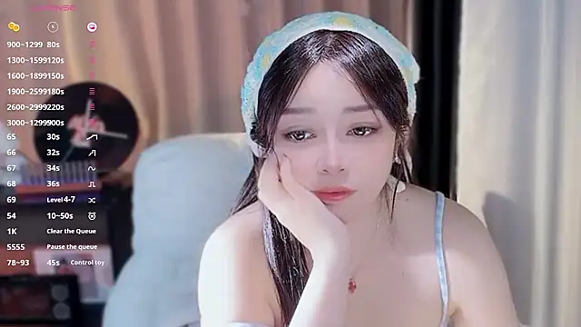 Czat XXX na żywo – Yiluo95