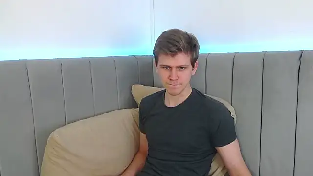 NickJohnas élő XXX-chatje