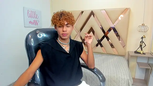 Anyelo_Twink Webcamshow