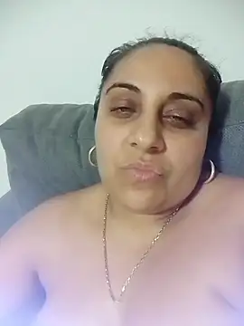 AntoAntonianna élő XXX-chatje