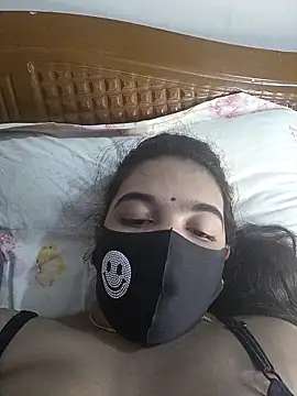 Ms-Nusrat's Live XXX Chat