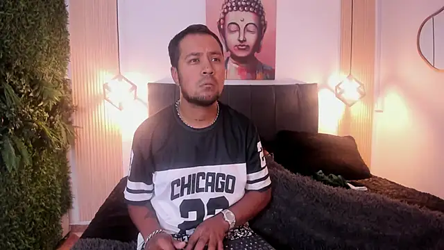 Cherry_bomb1 élő XXX-chatje