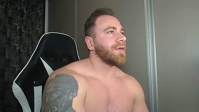 XXX chat uživo modela Thori92