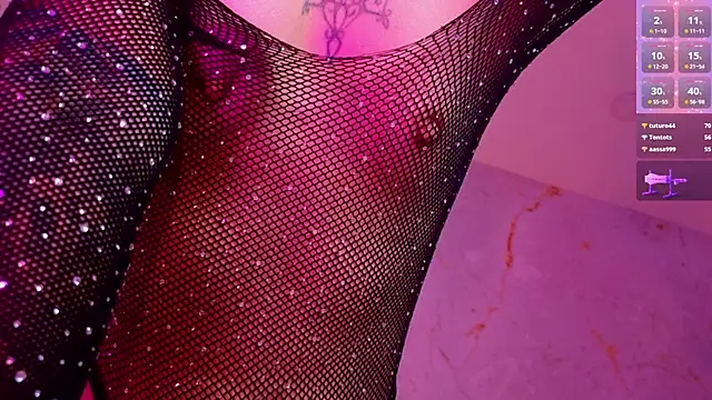 Chat +18 de Evangelyne_1 ao vivo