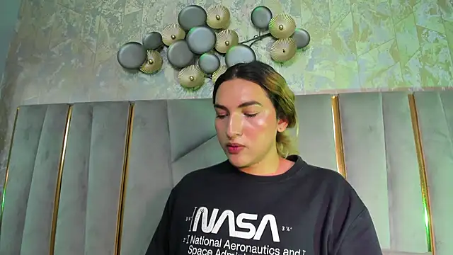 XXX chat uživo modela TomLondon_