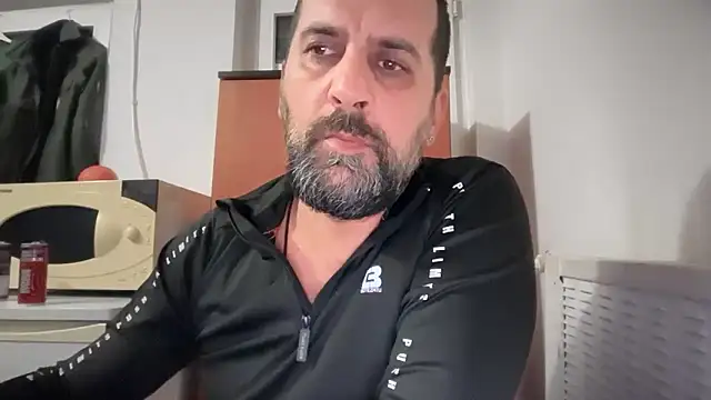 Živý XXX chat TARKAN1