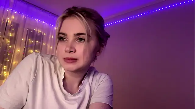 XXX chat uživo modela KariJarecke