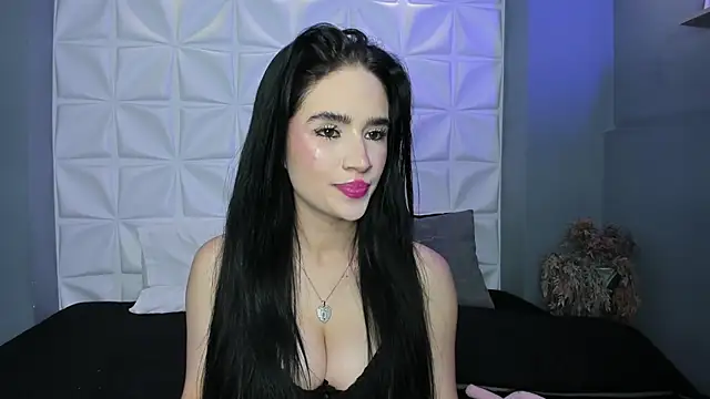 Valeriabigass Adlı Modelin Canlı XXX Sohbeti