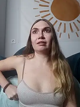 Chat XXX ao vivo de KisaVixen