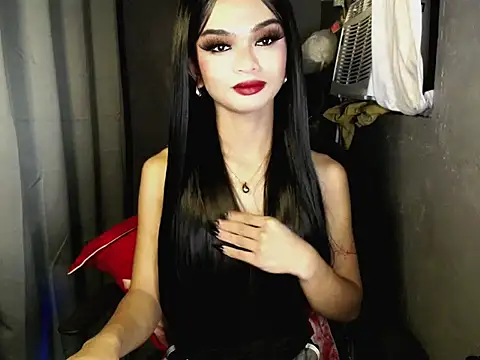 ursweet_lexi élő XXX-chatje