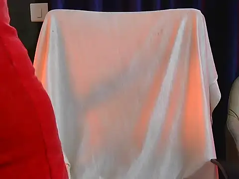 Piyyuu: вебкам-шоу