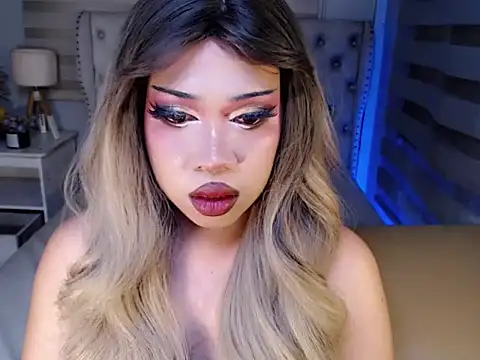 RebecaNextToYouのライブXXXチャット