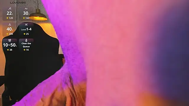 VladHellsing4 élő XXX-chatje