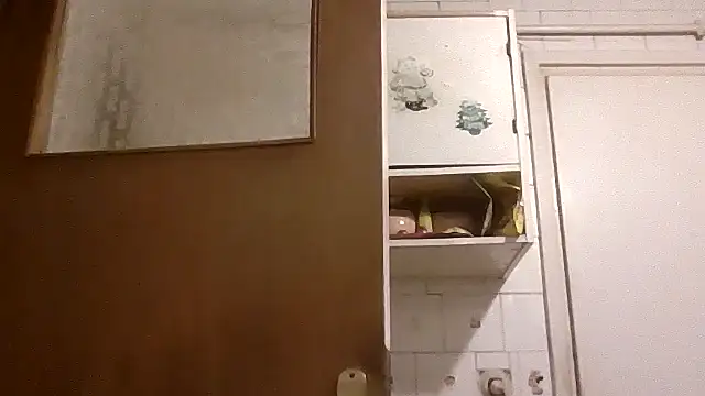 mariusica1@xh live XXX chat