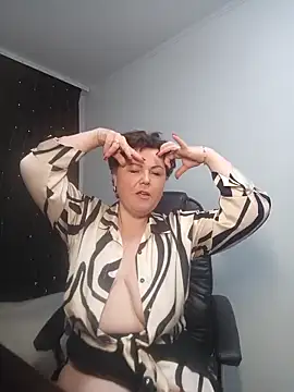 XXX chat uživo modela EllaLove2277