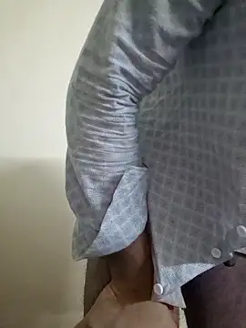 abhi05x élő XXX-chatje