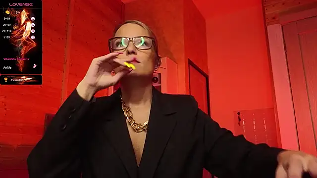 Lady_Shine Live XXX-Chat