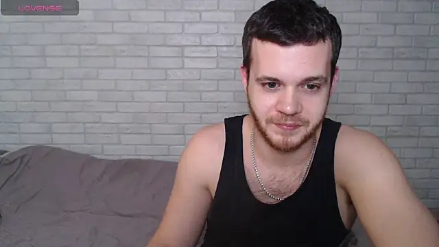 Alexxx_horny élő XXX-chatje