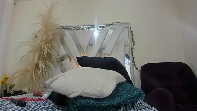 Karla_Rodriguezx Adlı Modelin Canlı XXX Sohbeti