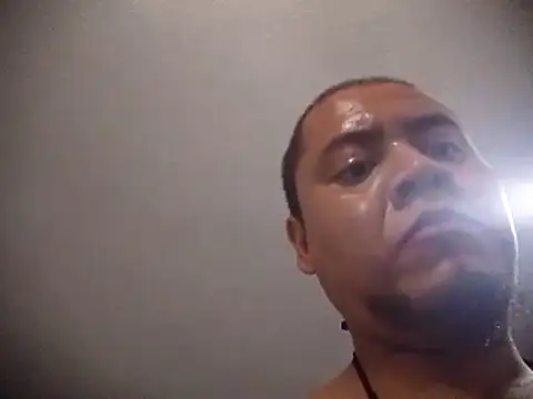 Chat XXX en directo de 7305bisexual