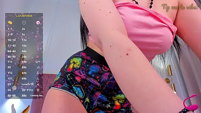 Mayzzie's Live XXX Chat