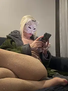 irinaaaa___cremaaa Live XXX-chat