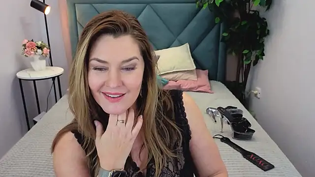 Chat XXX ao vivo de Adele_Russo