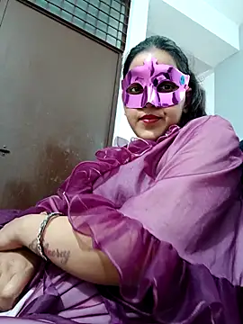 Shivani_hotty élő XXX-chatje