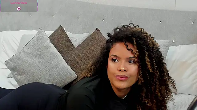 Amelia_bss: онлайн-секс-чат