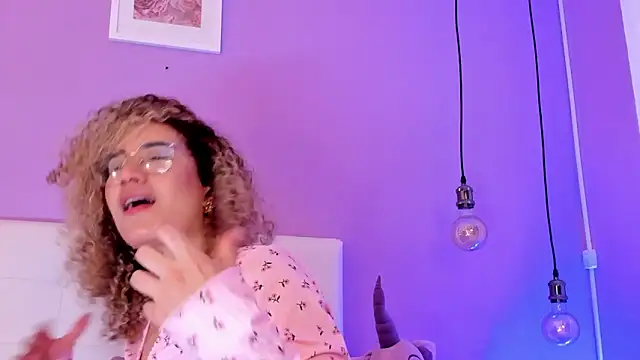 Charlotte11-11のライブXXXチャット