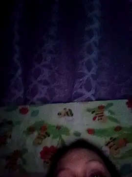 LeilaSaintn Webbikameraesitys