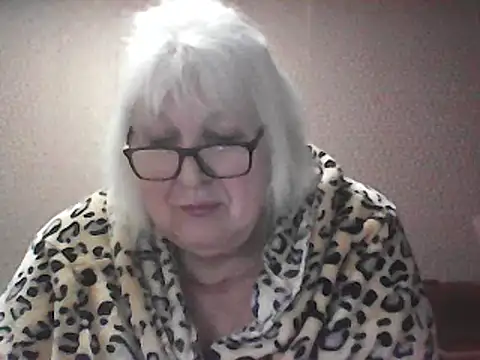 Alexia64231: απευθείας συνομιλία ΧΧΧ