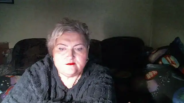 Lana555: онлайн-секс-ча т