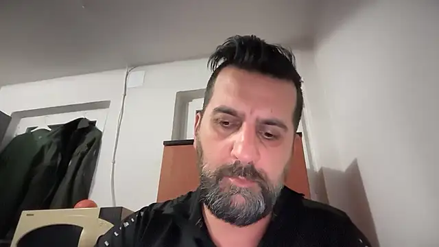 XXX chat uživo modela TARKAN1