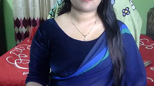 BengaliQueenStar Adlı Modelin Canlı XXX Sohbeti