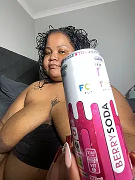 Chatroom XXX en direct de MissLola27