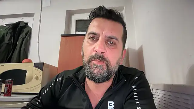 TARKAN1 라이브 XXX 채팅