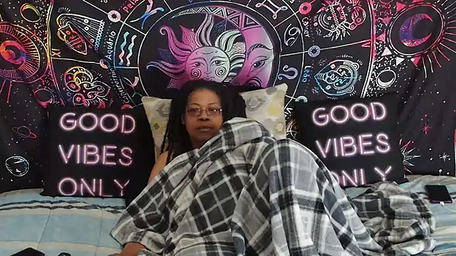 XXX chat uživo modela RENAESPLEASUREPALACE