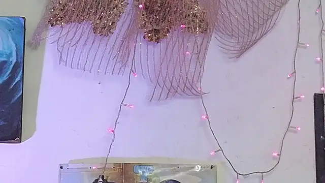 chirlleyy Adlı Modelin Canlı XXX Sohbeti