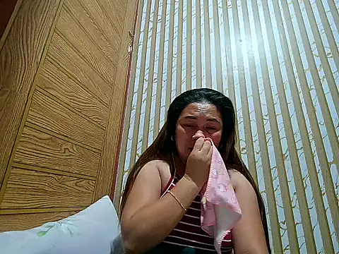 Simple_Asian live XXX chat