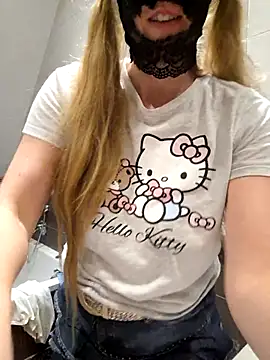 NaughtyCatgirl Live XXX-chat