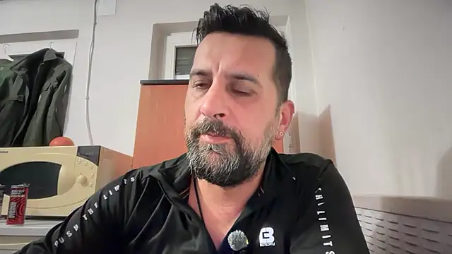 TARKAN1's Live XXX Chat