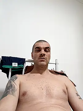 DOMINATOR_SIR-MASTER élő XXX-chatje