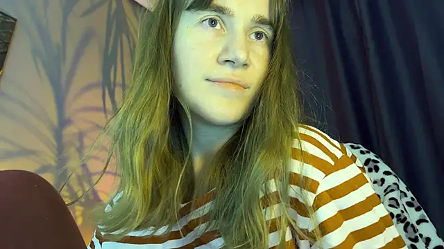 Chat +18 de kleya_ ao vivo