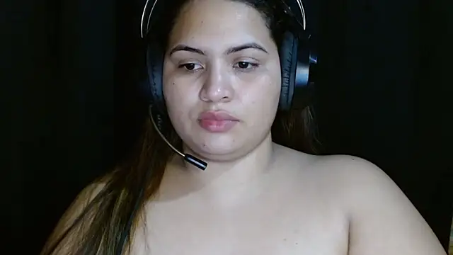 coco_curvy Chat XXX in diretta