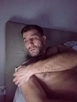 Alexdaniel89 élő XXX-chatje