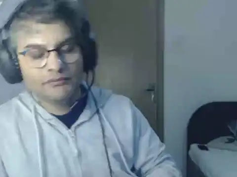 wildpussycat23 Adlı Modelin Web Kamerası Şovu